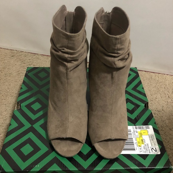 A.n.a bootie - Picture 3 of 8